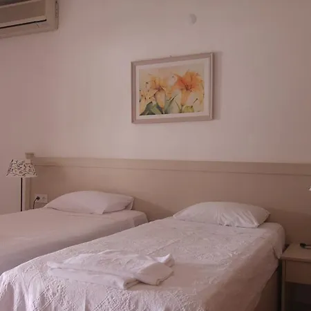 Hotel Mandalya *